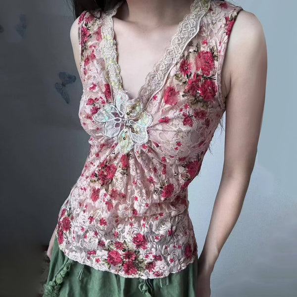 Lace hem v neck flower print ruched top