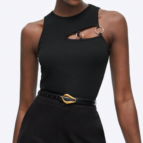 Crewneck o ring hollow out irregular black top