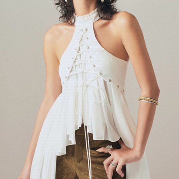 Crewneck lace up ruched solid top