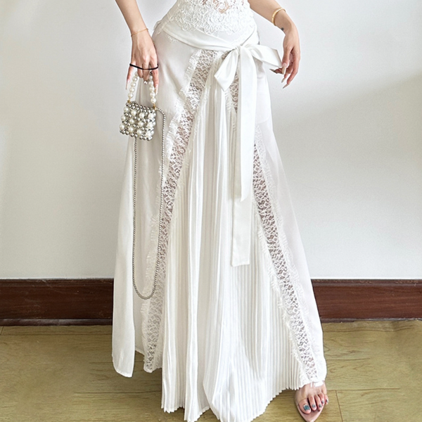 Lace patchwork bowknot maxi skirt