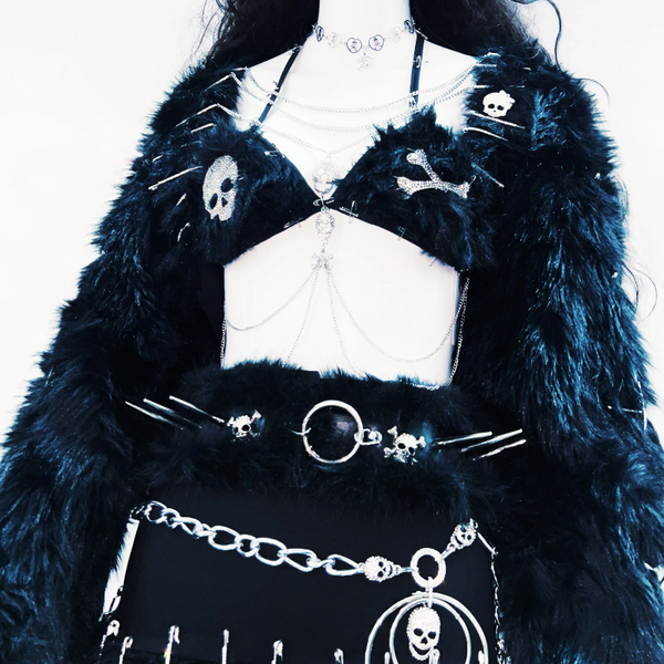 Long sleeve fluffy v neck metal chain top