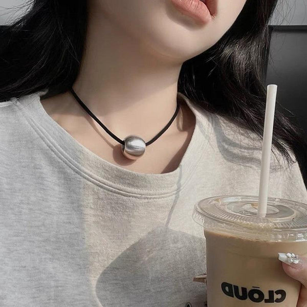 Metal ball contrast choker necklace