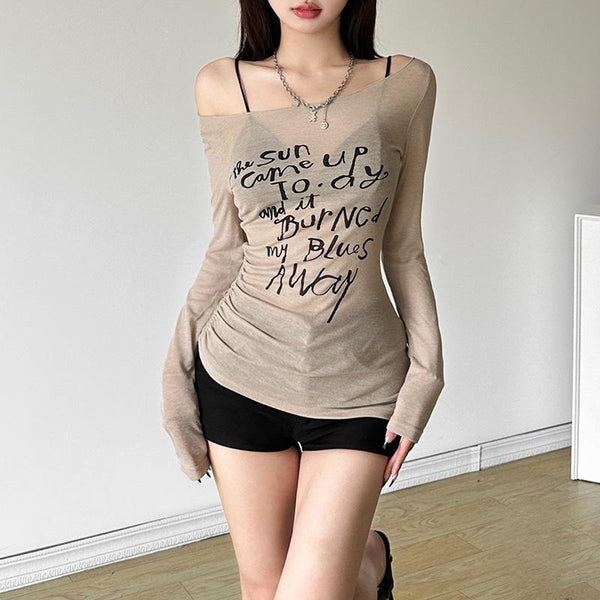 Long sleeve round neck letter print ruched top