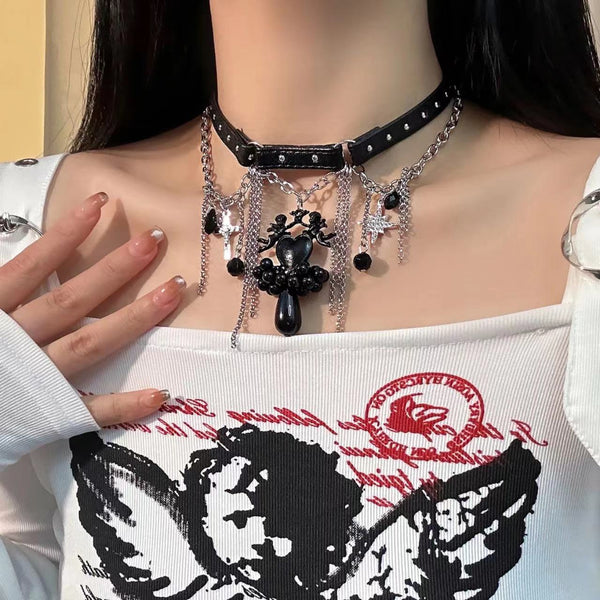 Heart pendant PU leather tassels choker necklace