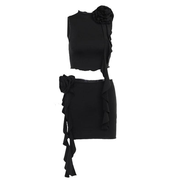 Conjunto de minifalda sin mangas con apliques de flores y volantes lisos 